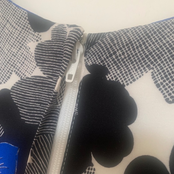 Betsey Johnson Silk Floral Dress - Picture 6 of 7